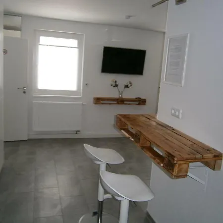 Alles Paletti Mit Klimaanlage 아파트 *